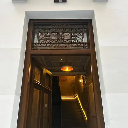 Hostel Black Swan Granada